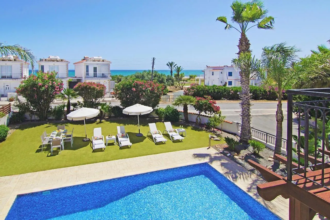 Villa Basil - 50M From Med Sea Ajia Napa