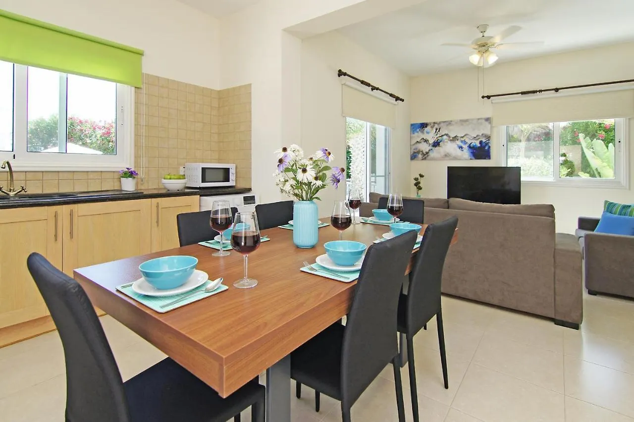 Villa Basil - 50M From Med Sea Ajia Napa
