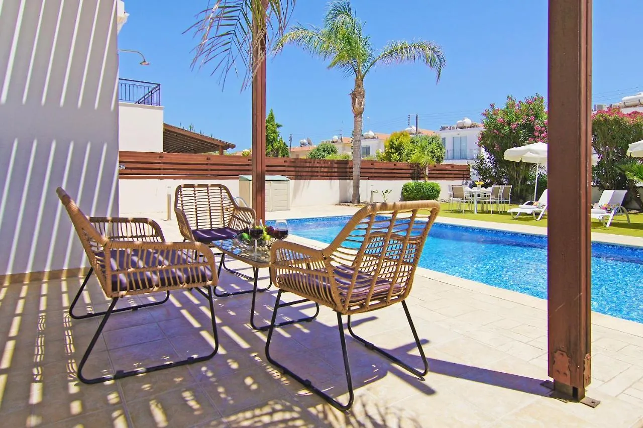 Villa Basil - 50M From Med Sea Ajia Napa Cypr