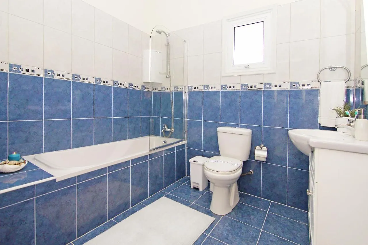 Villa Basil - 50M From Med Sea Ajia Napa