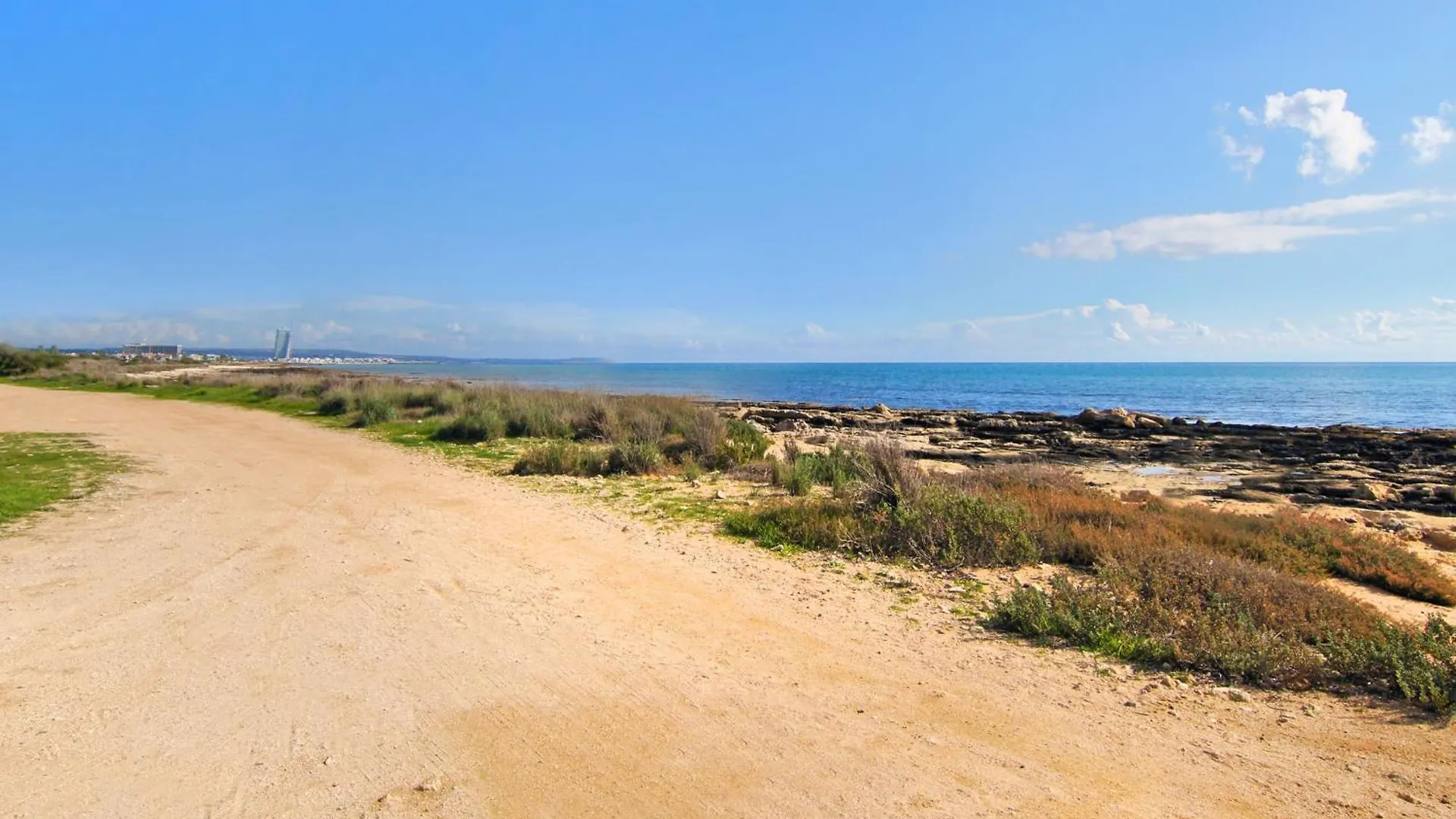 Villa Basil - 50M From Med Sea Ajia Napa Dom wakacyjny